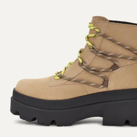 UGG Brisbane Lace-up Waterproof Boot new - Picture 10 of 10